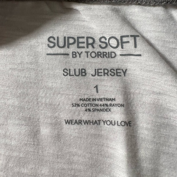Torrid Super Soft Slub Boat Neck Elbow Sleeve Varsity Tee top shirt 00 0X 1X 2X - Picture 5 of 11